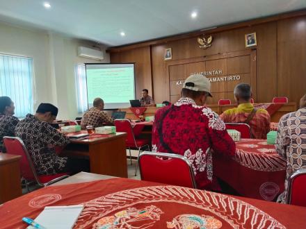 BIMTEK Tim Pelaksana Kegiatan dan Tim Pengadaan Barang Jasa Kalurahan Tamantirto